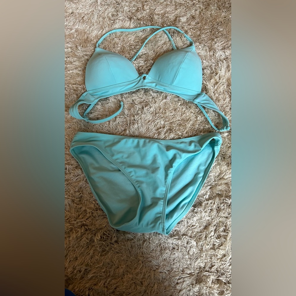 Pretty bikini!
